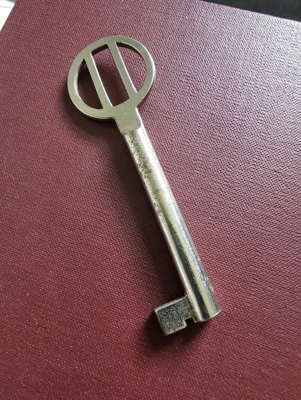 Small Antique Skeleton key/ Cast iron /Decorative Vintage Key/Home Decor 1930s